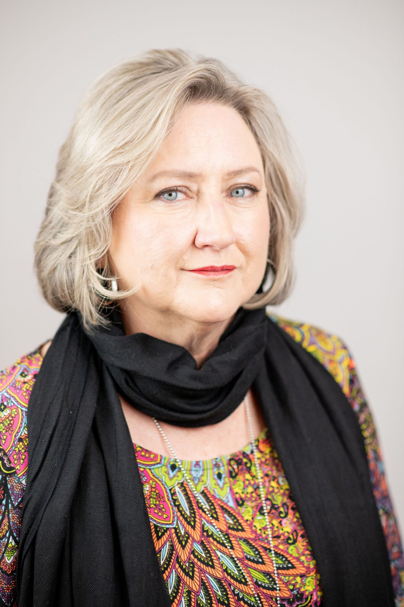 Community Hero Informa Holds Innovative Silent Auction Benefitting